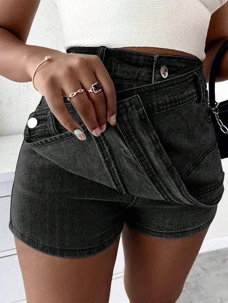 Asymmetric Hem A-Line Skinny Denim Skorts