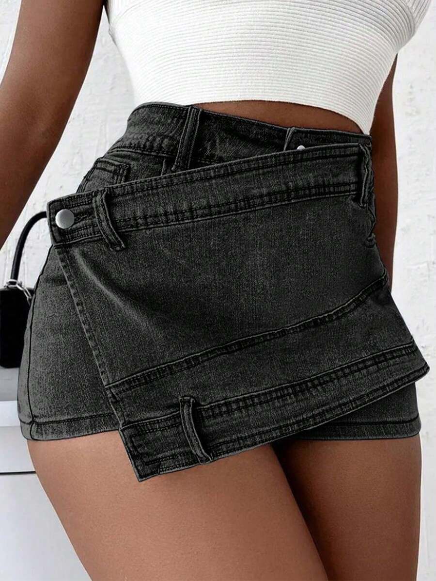 Asymmetric Hem A-Line Skinny Denim Skorts
